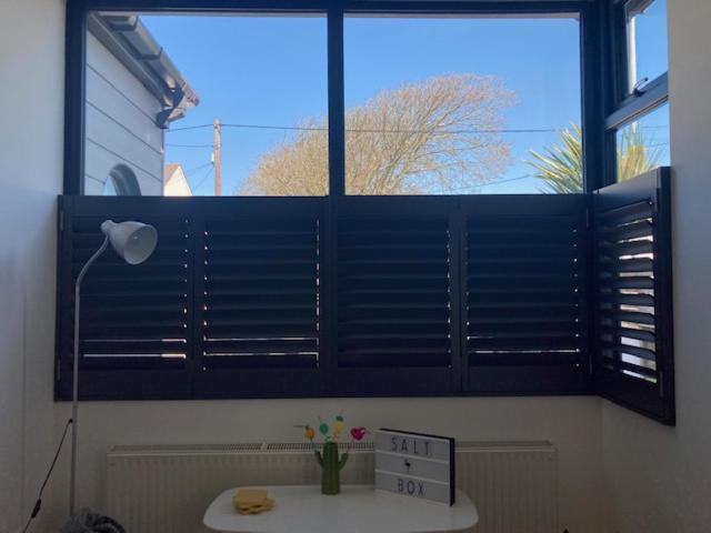 The Salt Box- Lovely Refurbished Annexe, Free Parking, Walk To Porth Beach. Saint Columb Minor المظهر الخارجي الصورة