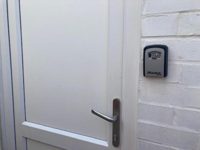 The Salt Box- Lovely Refurbished Annexe, Free Parking, Walk To Porth Beach. Saint Columb Minor المظهر الخارجي الصورة